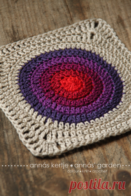 Annas Kertje shares a free pattern and pattern chart over at her blog in both Hungarian and English for this crochet square, the Karika Block.