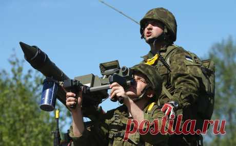 AFP сообщило, что конфликт на Украине обнажил бреши в ПВО Европы. После холодной войны западные страны значительно сократили свои силы ПВО, однако сейчас спрос на них вновь увеличивается, поскольку многие государства закупают ракеты и беспилотники. Это стало очевидным при поставках ПВО Киеву