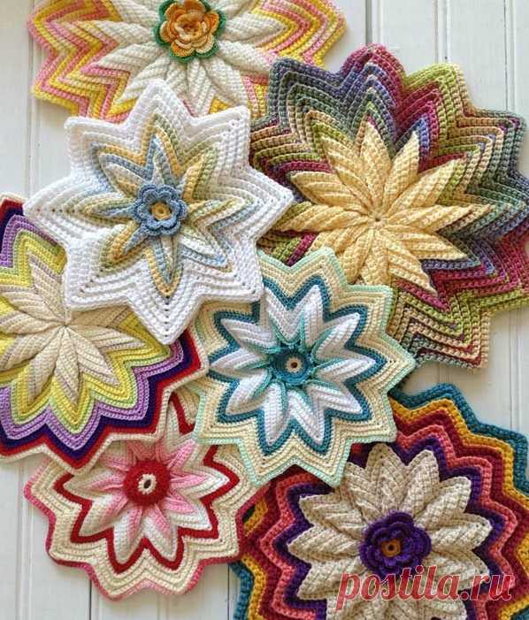 Crochet Flower Hot Pad - XELLCRAFTS Hello, friends of the craft, how are your works. I was organizing with new plans for this year and I had several ideas. I started writing my personal goals, professional goals, goals for the site anyway … and in that I realized that I need to do many different standards to improve and also that […]