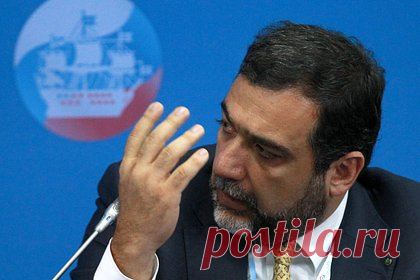 Азербайджан потребовал от Варданяна покинуть Карабах. Миллиардер Рубен Варданян, занимающий пост госминистра в Арцахе (Нагорном Карабахе), должен покинуть территорию региона. С таким требованием выступил глава МИД Азербайджана Джейхун Байрамов. Министр назвал Варданяна чуждым элементом и заявил, что его деятельность носит преступно-авантюристический характер.