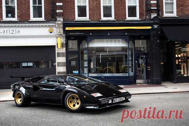 Lamborghini Countach