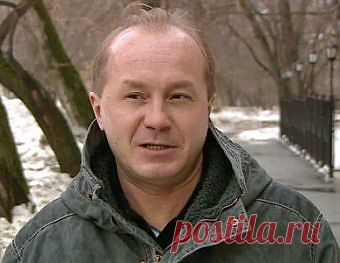 Андрей Панин