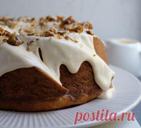 Морковный кекс с орехами и пряностями • Dolce Vita Blog Фантастический нежный кекс с морковью, орехами и карамельным кремом - то что нужно для уютной осени. Быстрый рецепт с пошаговыми фото.