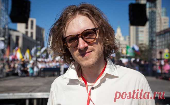 Мосгорсуд отменил один штраф Михаилу Светову по «иноагентской» статье. Мосгорсуд отменил штраф блогеру Михаилу Светову (признан иноагентом) «в связи с недосказанностью обстоятельств» и прекратил дело, сообщает пресс-служба городских судов общей юрисдикции.