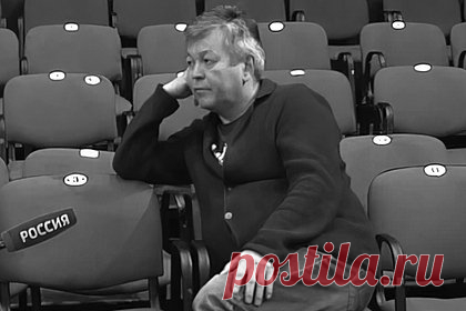 Скончался театральный режиссер Азат Надыргулов. В возрасте 60 лет скончался актер, режиссер, педагог, народный артист Башкортостана Азат Надыргулов. Церемония прощания с театральным постановщиком состоится в четверг, 2 марта, в Национальном молодежном театре имени Мустая Карима в Уфе. Причина смерти мужчины не уточняется.