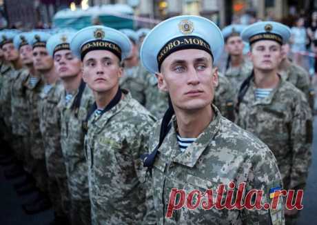 Пользователей рассмешила новая форма украинских моряков