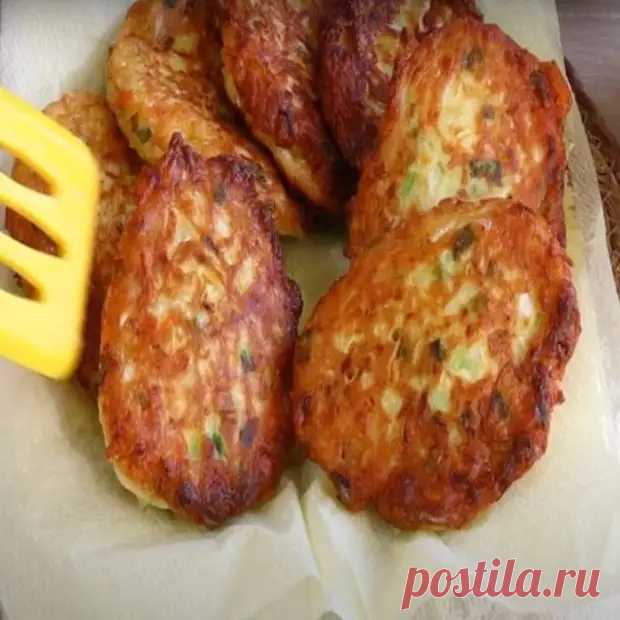 Оладьи с квашеной капустой. Простой рецепт, который покорит вас с первого укуса - В кастрюльке - Медиаплатформа МирТесен