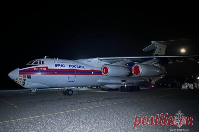 Два спецборта МЧС России доставят 60 тонн гуманитарного груза в сектор Газа. Местные жители получат продукты питания, спальные принадлежности и средства личной гигиены.