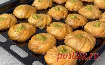 Творожные булочки с яблоками и творожные шарики с шоколадной начинкой