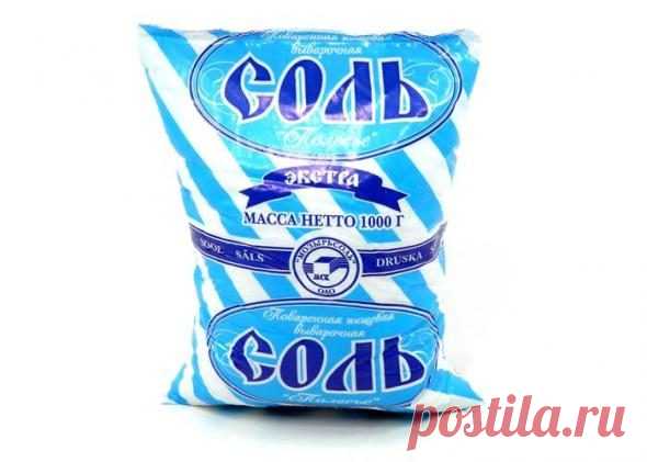 Убираем дом с солью: быстро, просто и без дорогущей химии