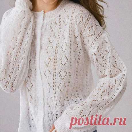 Кофточка с ромбами и ажурными дорожками спицами