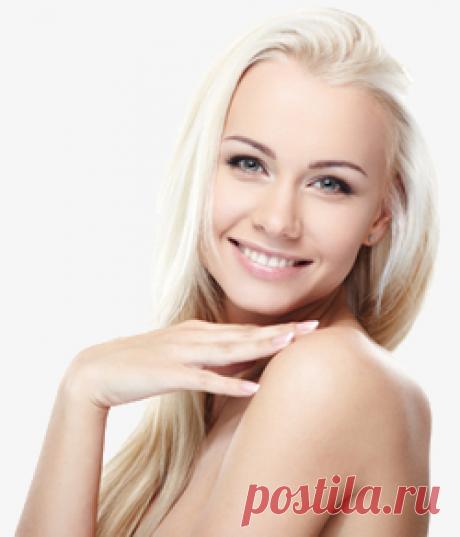 Омолаживающая маска для лица, творит чудеса. Натуральная косметика.
Эту омолаживающую маску делают два раза в год, в течение двух недель. 1 – 2 ампулы алоэ По 1 – ампуле витаминов В1 и В12 1 яйцо 7- 10 капелек лимонного сока 1 столовая ложка меда 50 грамм творога (это примерно пол маленькой пачки) 1 столовая ложка сметаны (брать жирную) Все смешать в стеклянной емкости (в железн. нельзя), вечером наносить, держать маску 15 – 20 минут (вокруг глаз тоже можно), затем смыть, водой комн. темературы