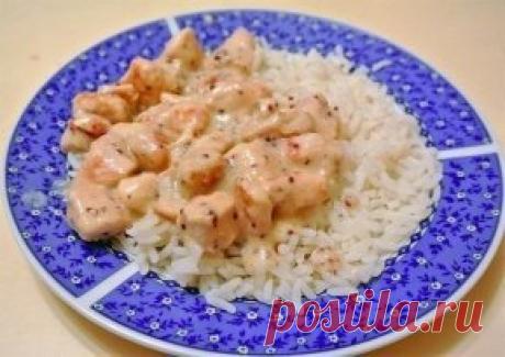 Курица в сметанно-горчичном соусе
Сегодня приготовила курочку в сметанно-горчичном соусе вот по этому рецепту. Блюдо очень просто в приготовлении. Получается легко, довольно быстро, и очень вкусно.
Ингредиенты:
●Куриное филе - 400 г
●Подсолнечное масло - 3-4 ст.л.
●Сметана - 2-3 ст.л.
●Французская горчица - 1 ст.л.
●Мука - 1 ст.л.
●Соль, перец - по вкусу.
Приготовление:
1. Нарезаем курицу на кубики среднего размера.
2. Обжариваем ее на разогретой сковородке в подсолнечном масле.
Я, как прав