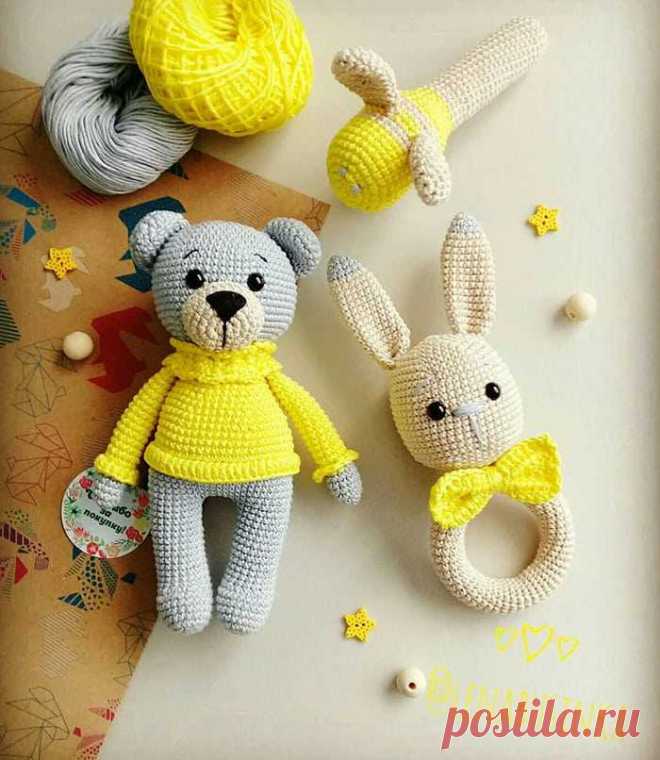 Вязаный Мишка в свитере. Бесплатный мастер-класс по вязанию Медвежонок в свитере от @lenabusinka18. Схема и описание вязания мишки амигуруми крючком. Мастер-классы по вязанию игрушек для начинающих