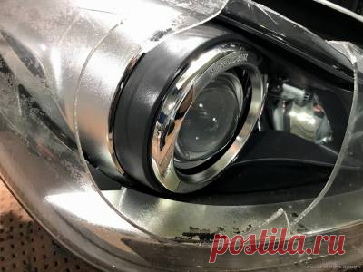 Замена разбитого стекла фары Mercedes-Benz C-Class w204 | СТО Car-Light.Design автосвет Киев