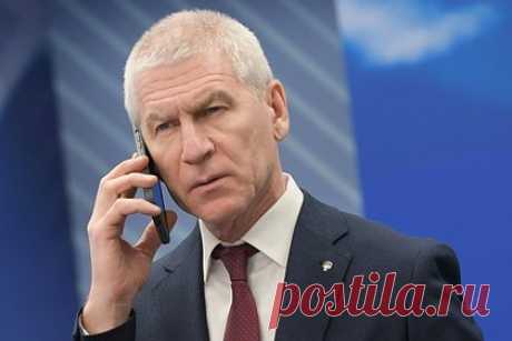 Министр спорта высказался о шансах России на участие в Олимпиаде-2024. Министр спорта России Олег Матыцин высказался о шансах представителей страны на участие в летних Олимпийских играх 2024 года. По словам функционера, в этом вопросе еще не все потеряно. «Олимпиада — одно из главных спортивных событий, будем надеяться, что сможем поучаствовать», — заявил Матыцин.