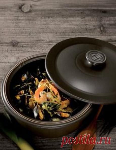 Креветки и мидии с шафраном, приготовленные на медленном огне - кулинарный рецепт.