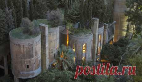 Architect Turns Old Cement Factory Into His Home, And The Interior Will Take Your Breath Away | Bored Panda