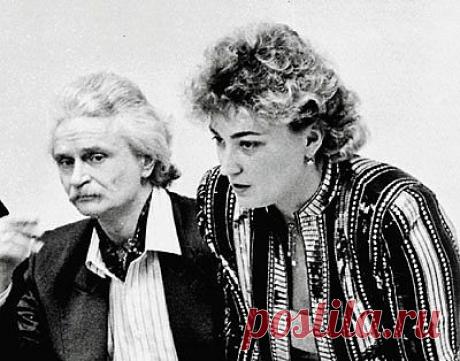 «Вышлите мне 300 тыщ баксов. Мне на пляж выйти не в чем» (Мария Францева)