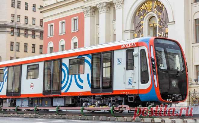 Ликсутов рассказал об установке напротив мэрии вагона метро «Москва-2020». В преддверии празднования 875-летия Москвы в самом центре столицы перед зданием мэрии установили вагон метро последней модели, чтобы все желающие смогли изучить и оценить «самый инновационный поезд российского производства», рассказал заместитель мэра Москвы в столичном правительстве по вопросам транспорта Максим Ликсутов.