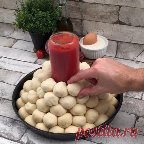 Recipe: Pizza Pull-Apart Tower Pizza Pull-Apart Tower - For 6 people - Ready in 30 minutes