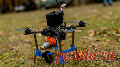 Боец ВСУ Пакель рассказал, как российские военные спасли его от украинских БПЛА. Боец ВСУ Александр Пакель, сдавшийся в плен в Харьковской области, рассказал, как военнослужащие Вооружённых сил России спасли его от украинских беспилотников. Читать далее