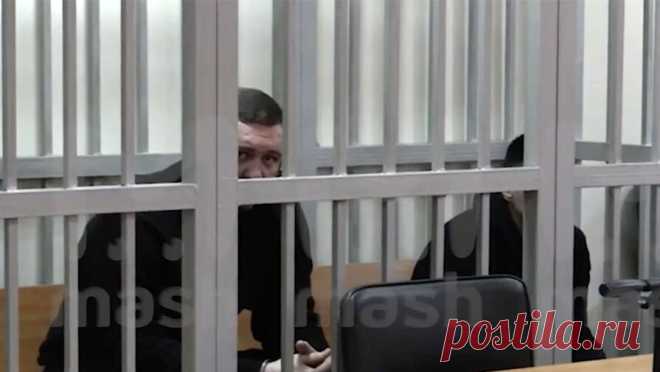 Оглашен приговор двум мужчинам, которые сняли скальп с россиянина из-за цветных волос. В Электростали оглашен приговор двум мужчинам, которые напали на молодого человека из-за цвета его волос и срезали пострадавшему скальп. Об этом сообщает пресс-служба прокуратуры Подмосковья. Нападение на юношу произошло в июле 2023 года ...