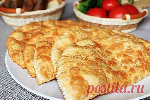 Очень вкусные и сочные чебуреки