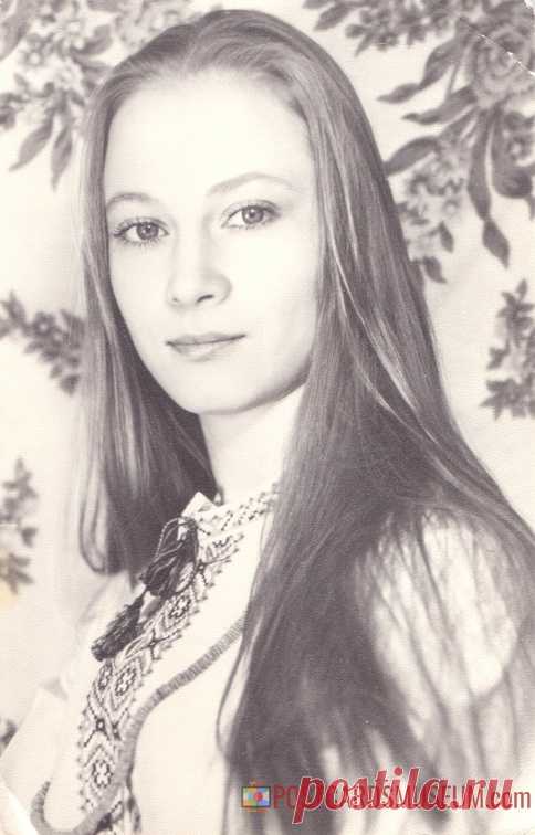 1981. Светлана Смирнова - о1830 | POSTCARDSMUSEUM.com