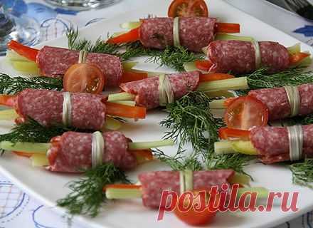 Рулетики из салями с овощами | Домашний Ресторан