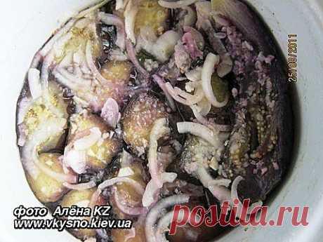 Закуска остренькая из баклажан и лука