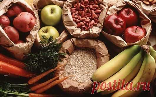 ТОП 10 самых полезных продуктов.
Антиоксиданты – важнейшие вещества для борьбы со свободными радикалами.
Свободные радикалы – это соединения, которым не достает одного электрона, и поэтому они стремятся все окислить, то есть забрать недостающий электрон у одной из молекул в клетках организма.