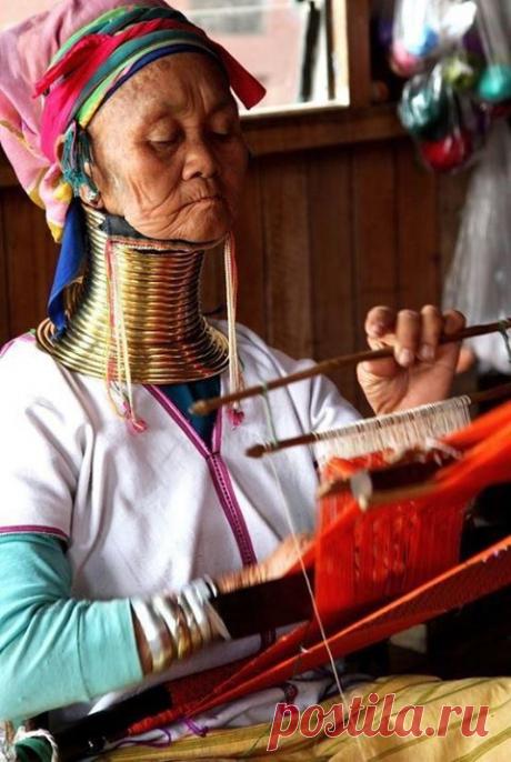 Leyre Ideas - Los hilos que unen al mundo.