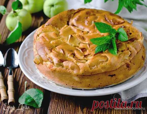Как приготовить вкусную шарлотку с яблоками: рецепт с фото