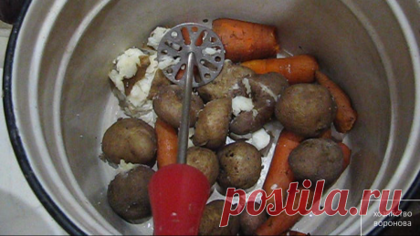 Утренняя еда для кур - мешанка. Мой неизменный рецепт приготовления | Хозяйство Воронова | Яндекс Дзен