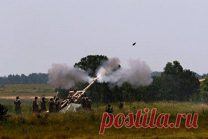 ВКС России ликвидировали гаубицу М777 США вблизи Краматорска. Российские военные ликвидировали гаубицу М777 США вблизи Краматорска. Об этом в воскресенье, 18 сентября, заявил официальный представитель Минобороны генерал-лейтенант Игорь Конашенков. ВКС России, помимо того, что поразили гаубицу М777 калибра 155 миллиметров, также ликвидировали радиолокатор С-300.