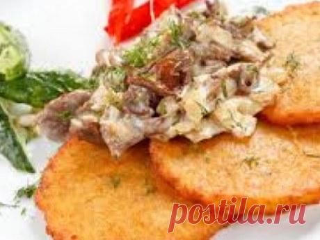 Картофельные котлеты с грибной подливкой: quicker-news