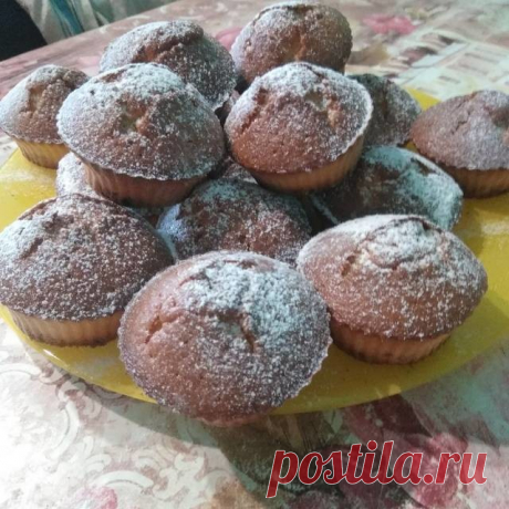 Кексы с изюмом. Автор - Екатерина Н
https://cookpad.com/ru/recipes/6242898-kieksy-s-iziumom