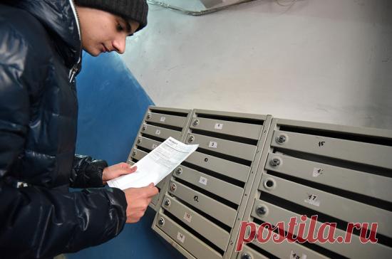 Что будет, если не платить взносы на капремонт?  Россияне всё больше доверяются системе капитального ремонта многоквартирных домов. За год собираемость взносов на эти цели выросла с 86 до 92 процентов, сообщил недавно замглавы Минстроя Андрей Чибис. Тем не менее у некоторых граждан ещё остаются вопросы по поводу целесообразности оплаты капремонта, равно как и непонимание последствий уклонения от таких взносов. «Парламентская газета» отвечает на самые распространённые вопросы соотечественников.