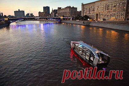 Мэр Тегерана принял приглашение Собянина посетить Москву. Мэр Тегерана Алиреза Закани принял приглашение мэра Москвы Сергея Собянина посетить Москву, об этом сообщил посол Ирана в Москве Казем Джалали. По словам иранского представителя, главы столиц договариваются о потенциальной дате встречи. При этом отмечается, что стороны встретятся осенью.