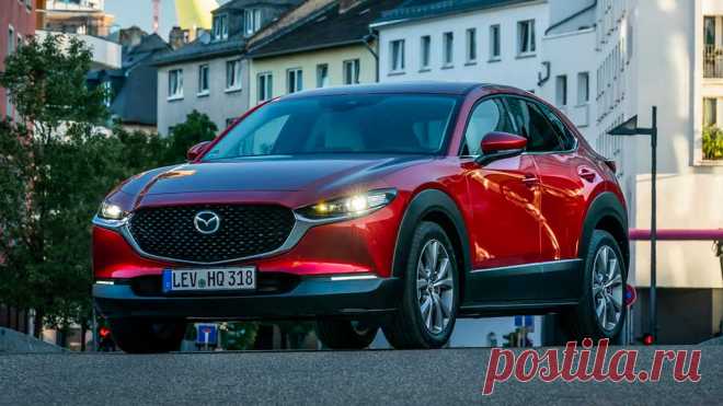 Mazda CX-30 2021 с ценой и комплектациями в России