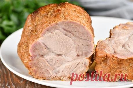 Буженина из свинины в рассоле Это невероятно сочное мясо с отличным ароматом и вкусом. Оно прекрасно подходит для праздничного стола в качестве горячего блюда, а в охлажденном виде в качестве мясной нарезки.
