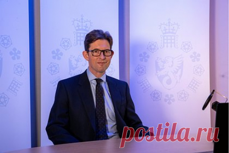 Глава британской контрразведки назвал число высланных из ЕС дипломатов России. Высылка российских дипломатов из стран Европы является самым значительным стратегическим ударом для разведки России с начала специальной военной операции на Украине, заявил глава контрразведки Великобритании MI5 Кен Маккаллум. Он отметил, что с тех пор из Европы выслали около 600 российских дипломатов.