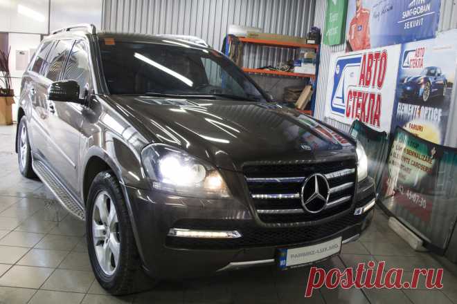 Лобовое стекло Mercedes GL 350. Установка, продажа и ремонт.
