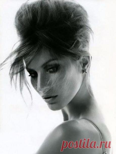 А все вокруг такие невинные, такие правильные и хорошие, что складывается впечатление, что в аду гореть буду я одна.