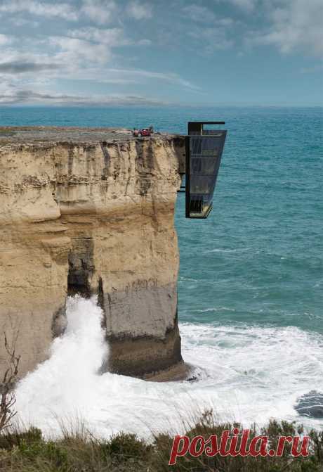 Living On The Edge: Australians Design House That Hangs Off Cliff