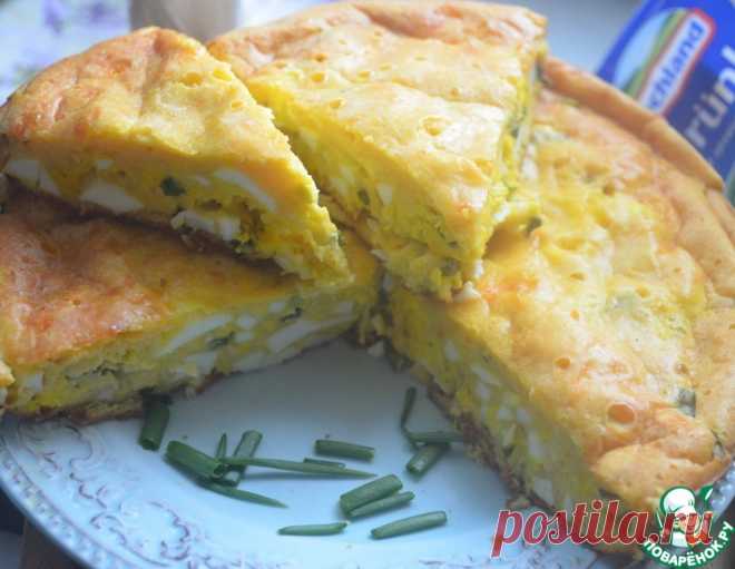 Нежный сырный пирог с луком и яйцами – кулинарный рецепт