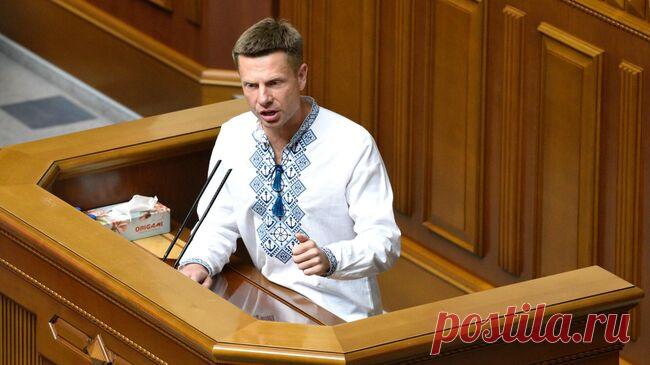 Депутат Рады предложил Зеленскому уйти в отставку вместо выборов