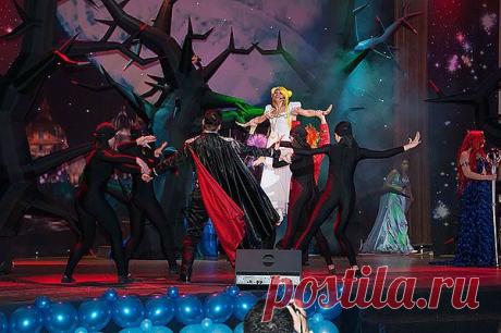 Официальный сайт Ансамбля им. А.В. Александрова - новогодний спектакль Тайны лунной принцессы