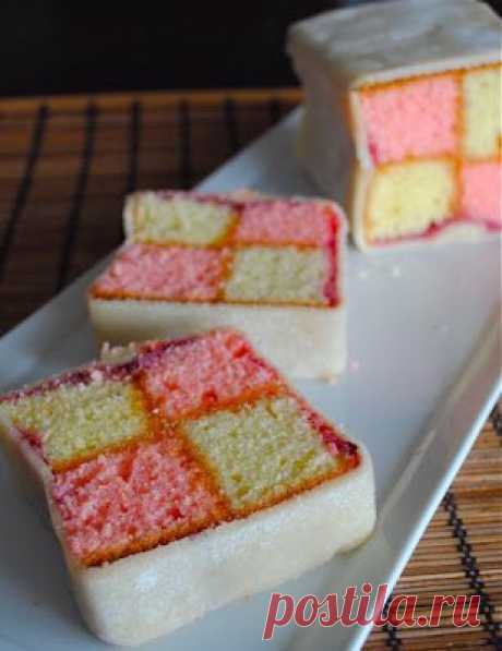 "Баттенберг" - типичный английский кекс.